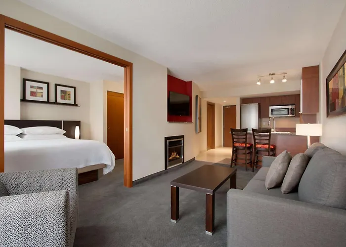 Embassy Suites By Hilton -Hotel Montreal